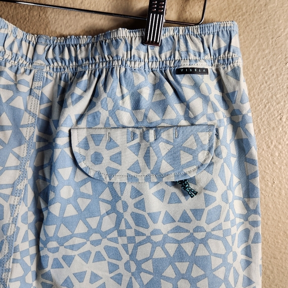 Vissla Mens |L| 16.5" Ecolastics Blue Patterned Board Shorts (NWT) - Picture 6 of 10